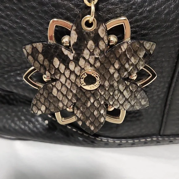 FREE With Purchase - Picture 4 of 7